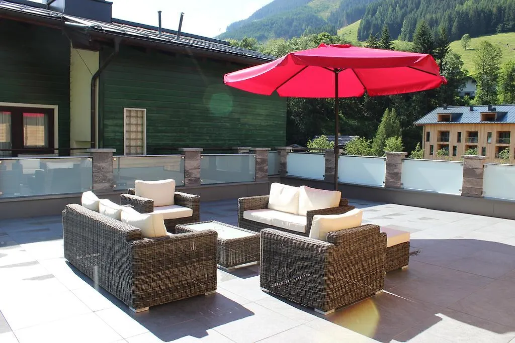 Pension Michael Saalbach-Hinterglemm Bed & Breakfast